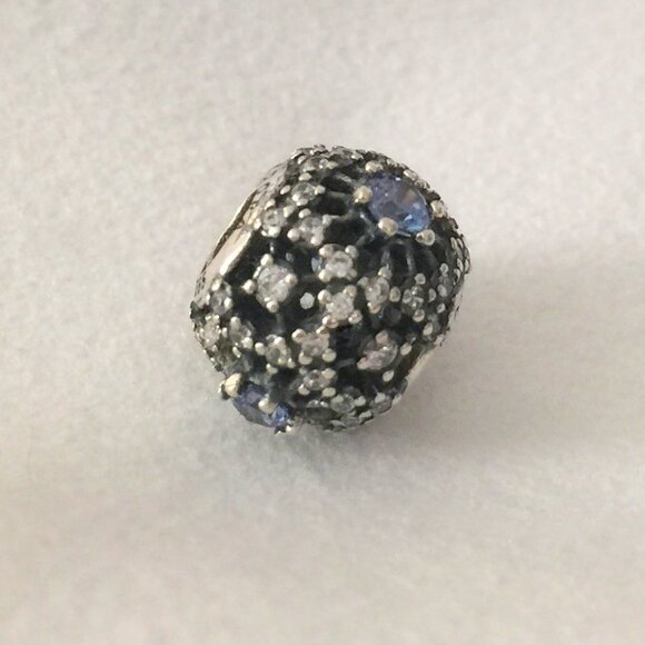 Pandora Disney Cinderella's Wish Charm - Picture 2 of 4